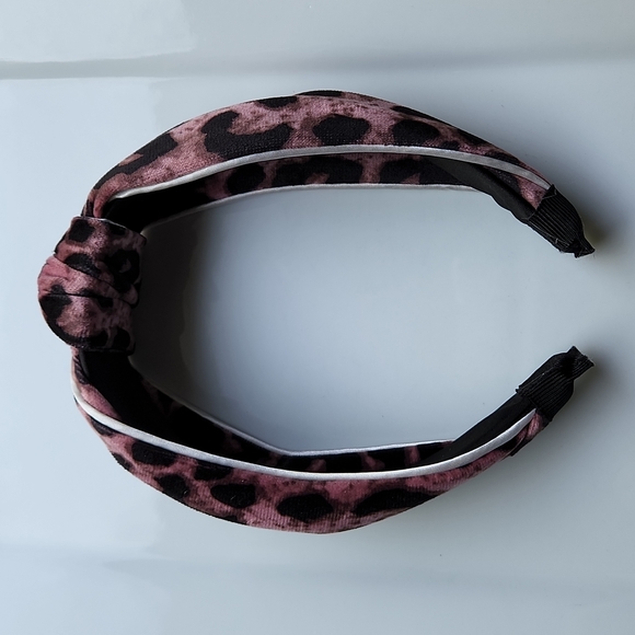 New Leopard Print Makeup/Skincare Headband - Picture 7 of 7